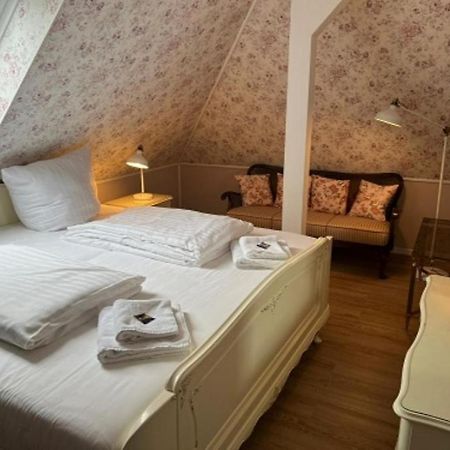 Studio-Apartment 29 Beim Saseler Markt Frisch Renoviert Hamburg Bagian luar foto